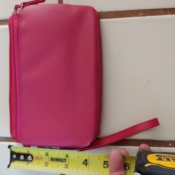 Safekeeper wristlet, dark pink. NEW - Picture 2 of 5